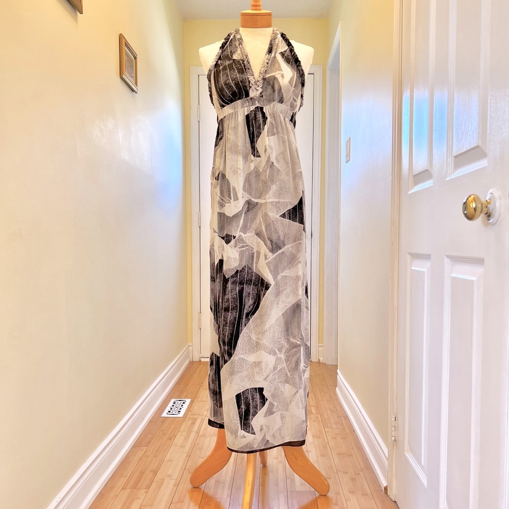 Banana Republic Stunner!